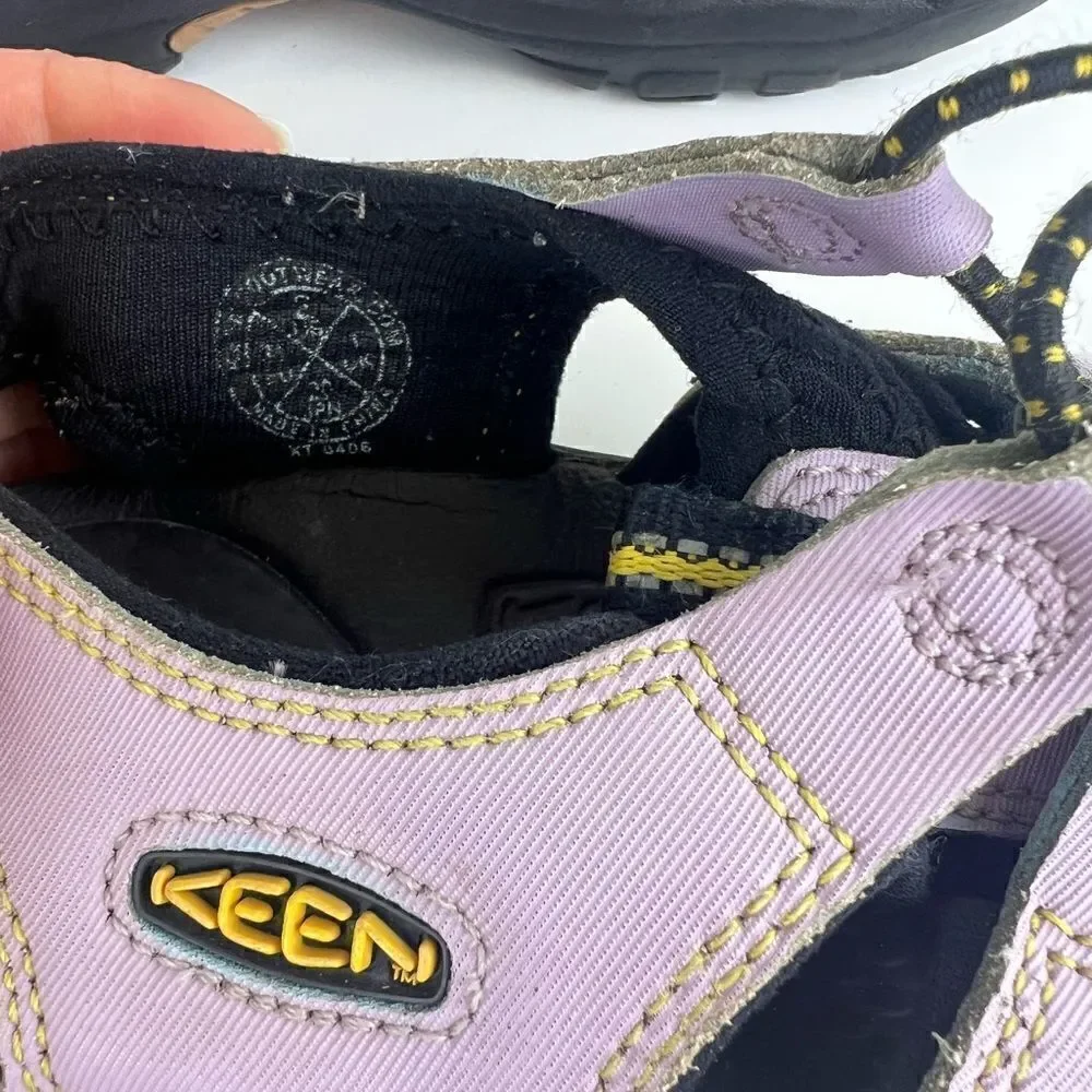 KEEN Newport H2 Girls Size 2 Waterproof Sports Sandals Purple Heart